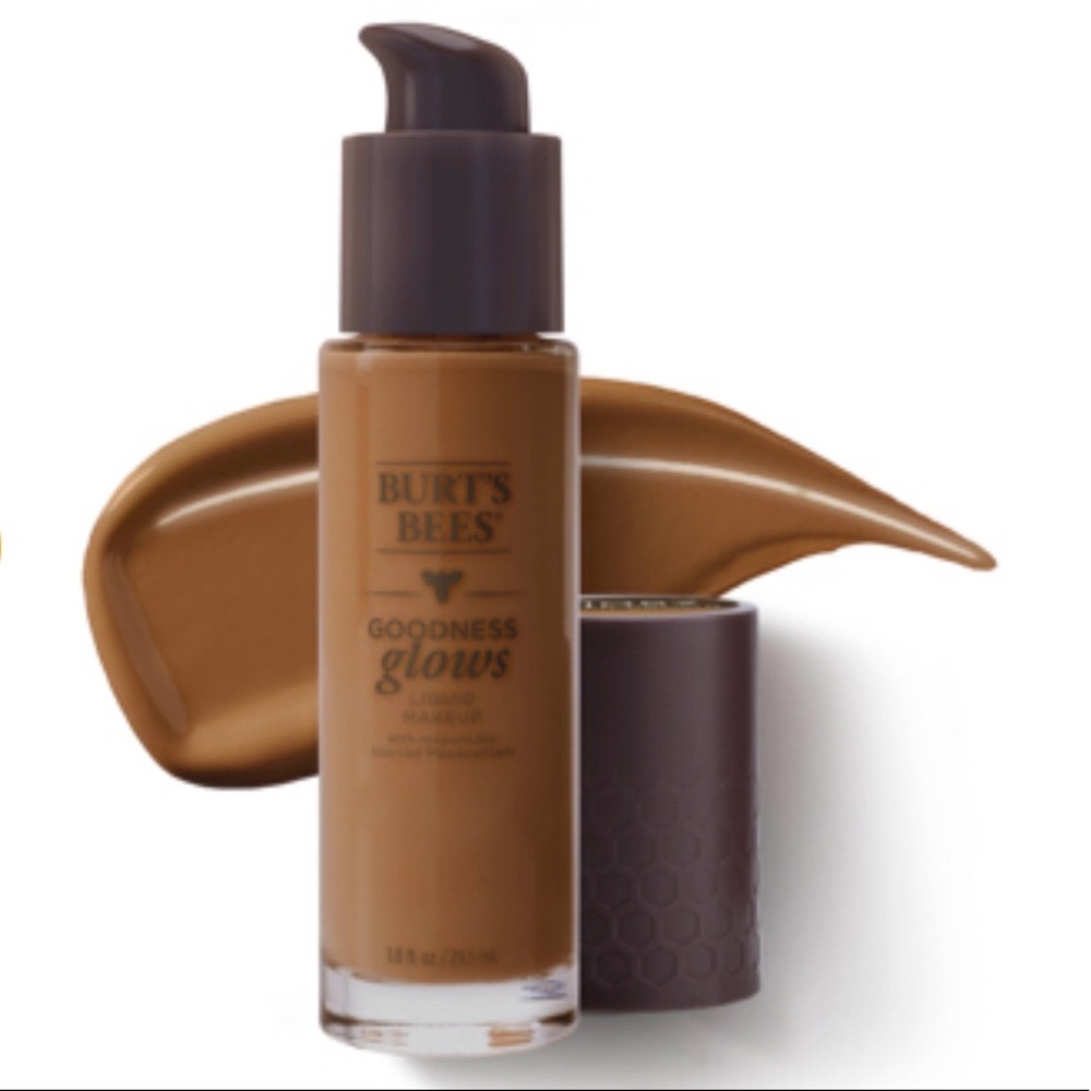 Burt’s Bees Gorgeous Glows Foundation - Deep Maple